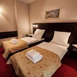 Hotel Maria 2*