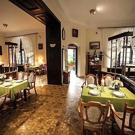 Maria Hotel 2*