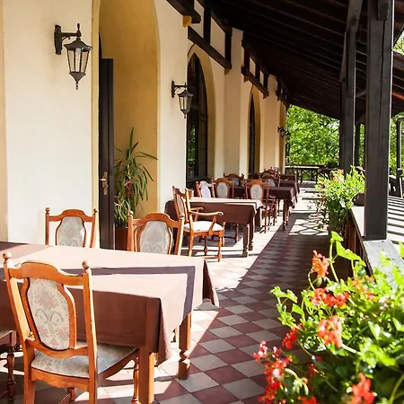 Maria Отель Стшелин